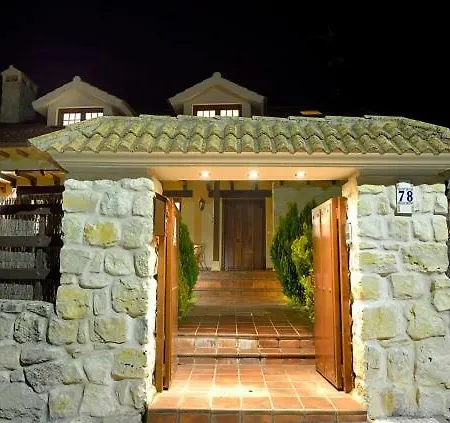Casa Pedroches Las Navas del Marqués